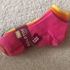 GOLDTOE socks